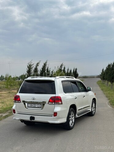 Toyota Land Cruiser-4