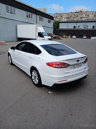 Ford Fusion (North America)-6