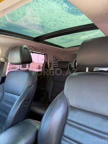 Kia Sorento-13