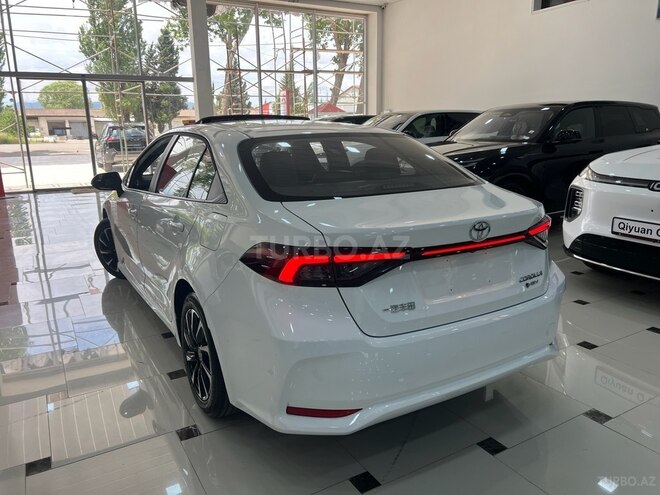 Toyota Corolla-5