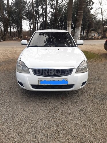 LADA (VAZ) Priora-1