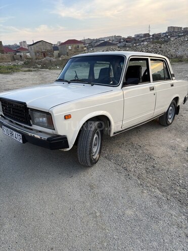 LADA (VAZ) 2107-1