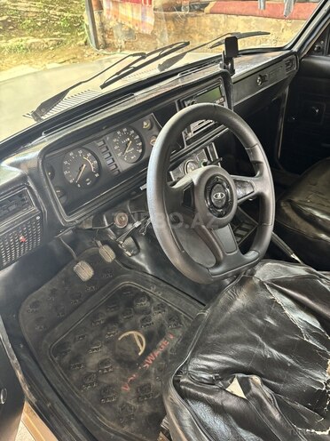 LADA (VAZ) 2107-4