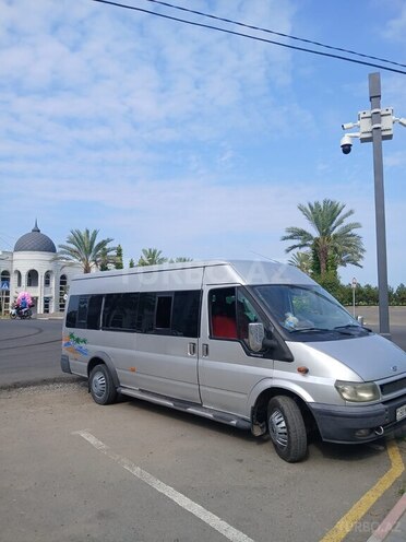 Ford Transit-4