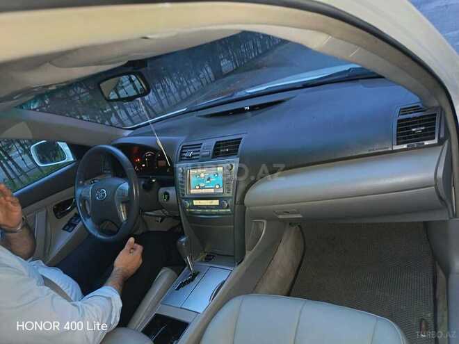Toyota Camry-5