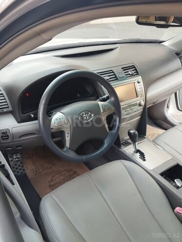Toyota Camry-8
