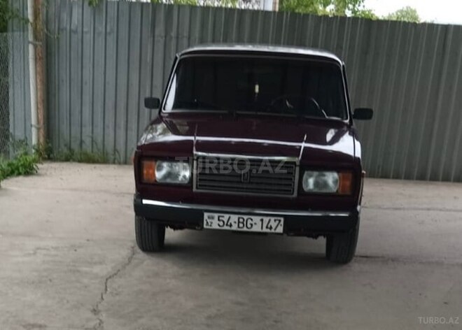LADA (VAZ) 2107-1