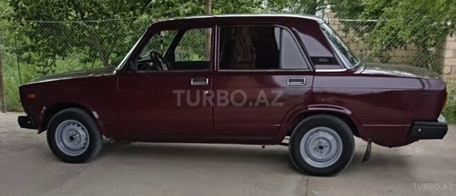 LADA (VAZ) 2107-2