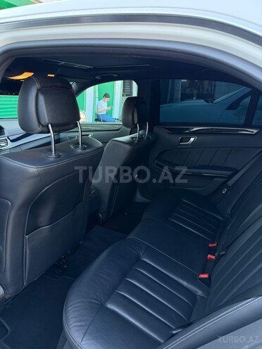 Mercedes E 220-6