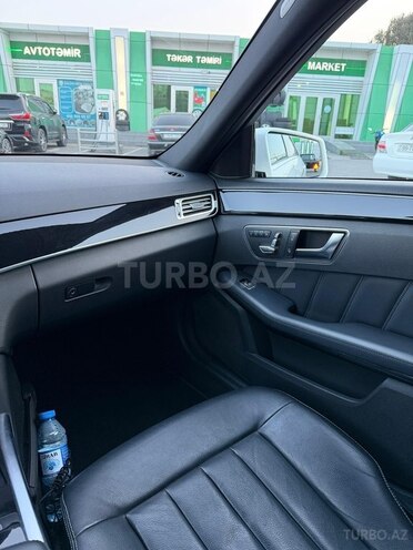 Mercedes E 220-5