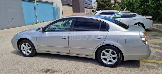Nissan Altima-9