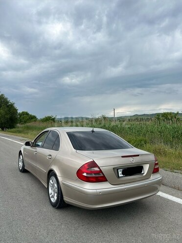 Mercedes E 200-6