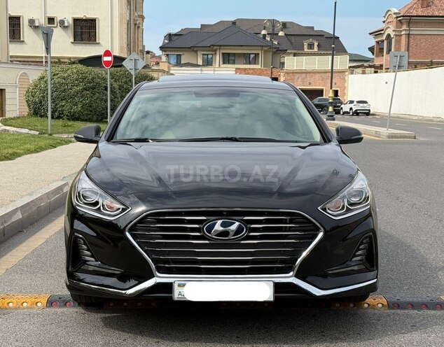Hyundai Sonata-1