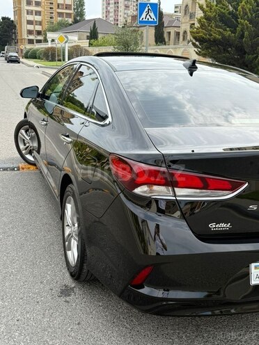 Hyundai Sonata-10