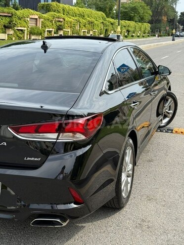 Hyundai Sonata-9