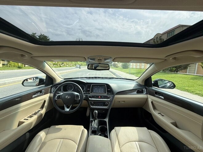 Hyundai Sonata-11