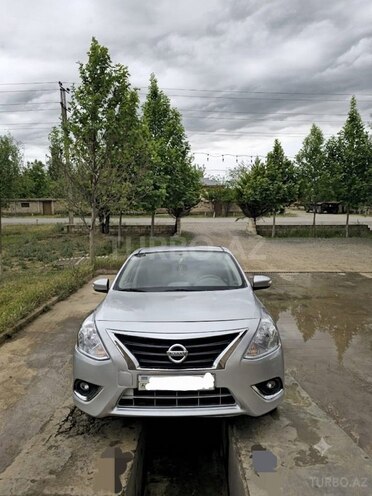 Nissan Sunny-1