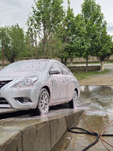 Nissan Sunny-8