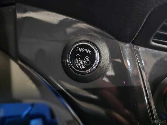 Ford Escape-16
