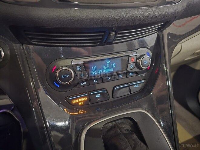 Ford Escape-12