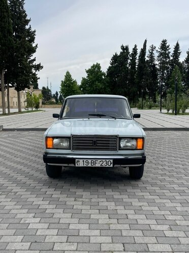 LADA (VAZ) 2107-1