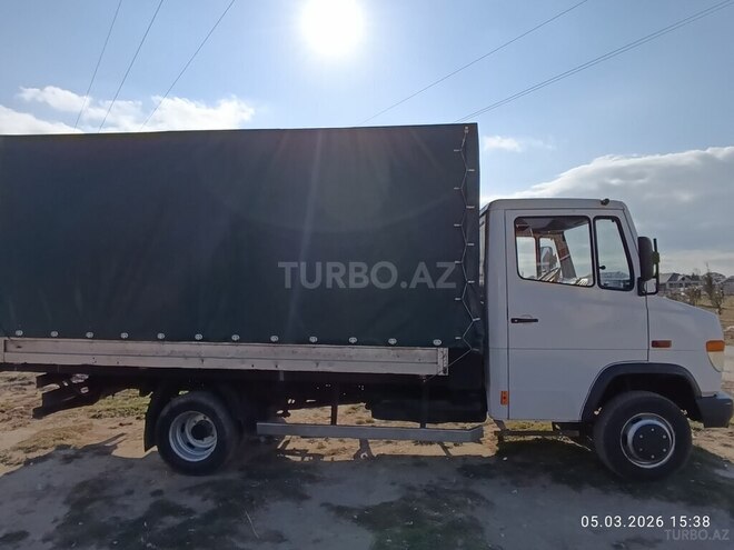 Mercedes Vario-5
