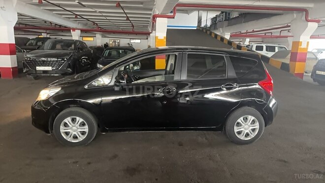 Nissan Note-2