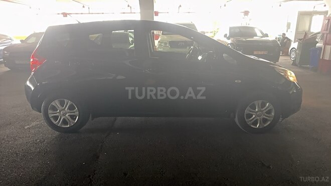 Nissan Note-4