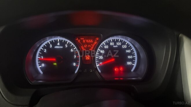 Nissan Note-7