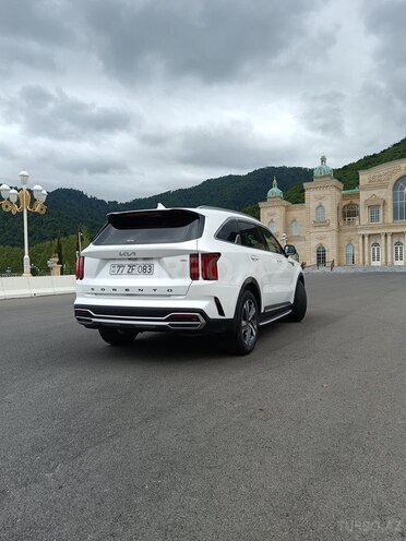 Kia Sorento-16
