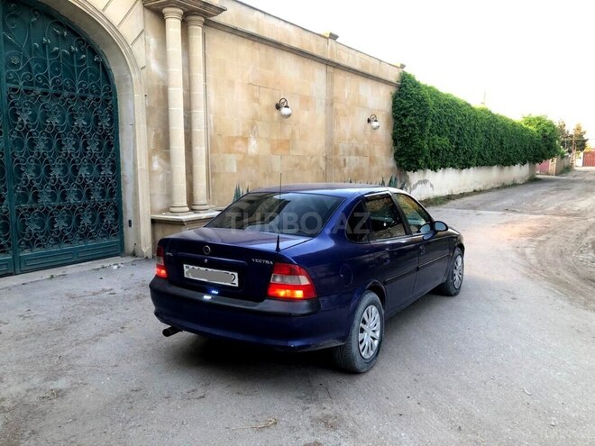 Opel Vectra-2