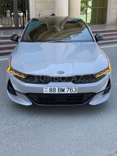 Kia K5-1