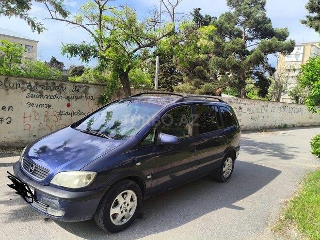 Opel Zafira-6