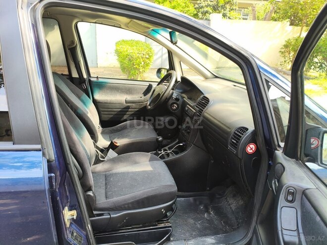 Opel Zafira-14