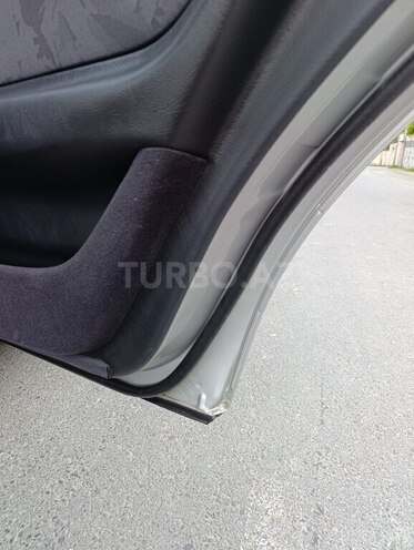 Mercedes E 200-15