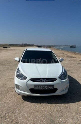 Hyundai Accent-1
