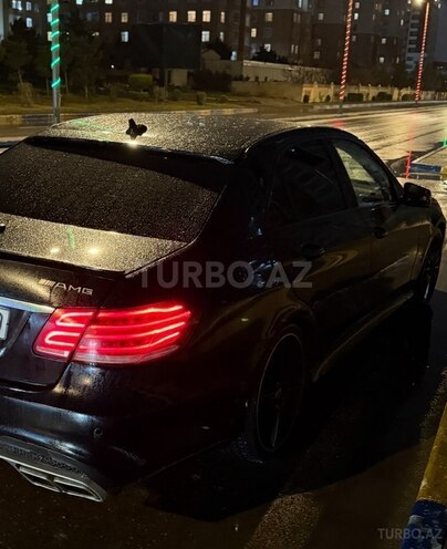 Mercedes E 200-4