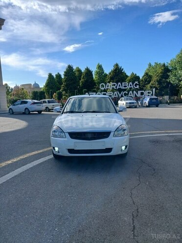 LADA (VAZ) Priora-1