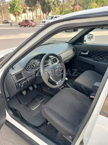 LADA (VAZ) Priora-8