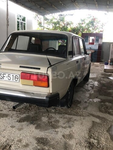 LADA (VAZ) 2107-5