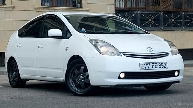 Toyota Prius-5