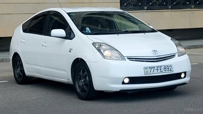 Toyota Prius-2