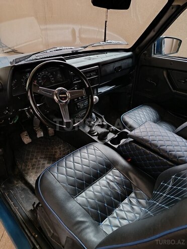 LADA (VAZ) Niva-11