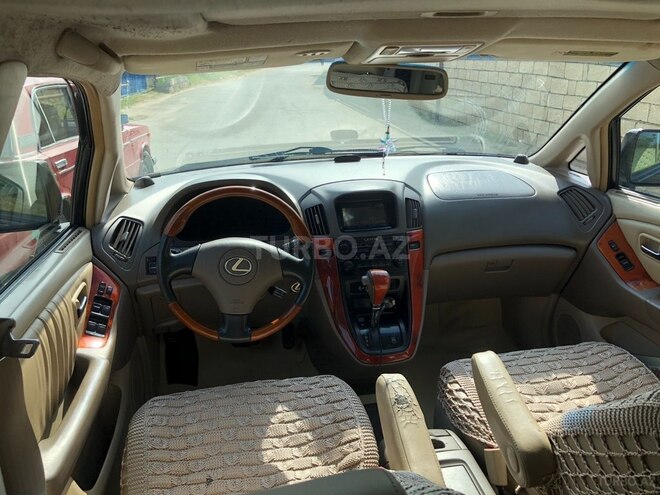 Lexus RX 300-8