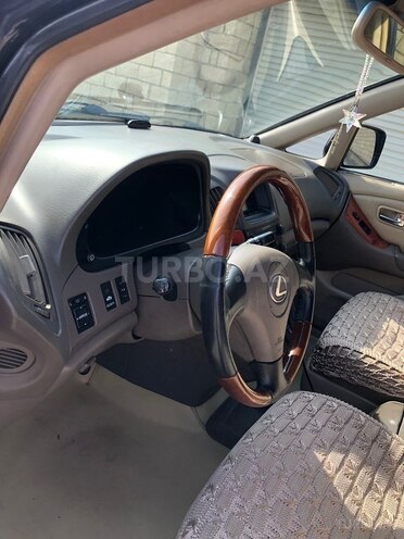 Lexus RX 300-13