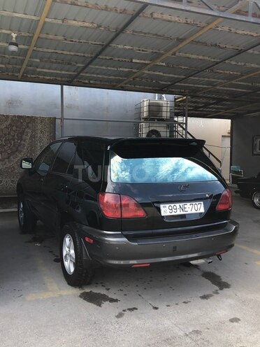 Lexus RX 300-15