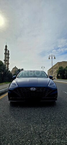 Hyundai Sonata-4