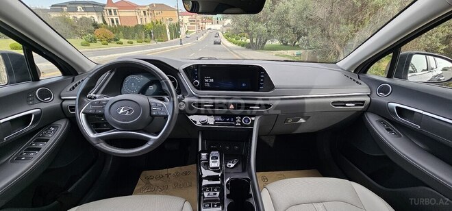 Hyundai Sonata-9