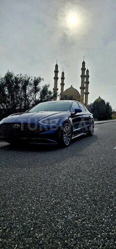 Hyundai Sonata-2