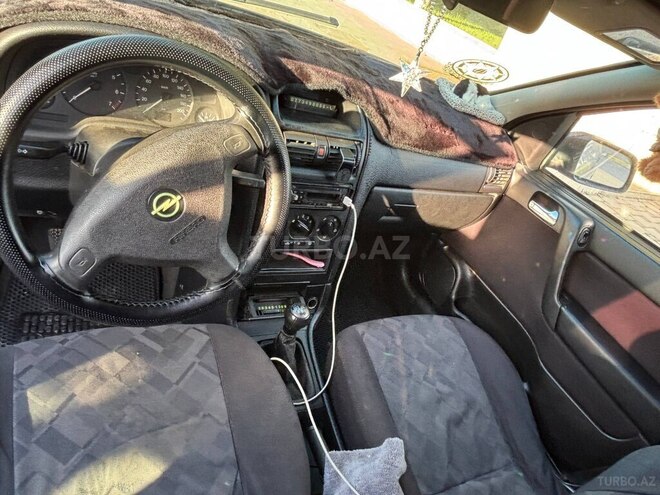 Opel Astra-6